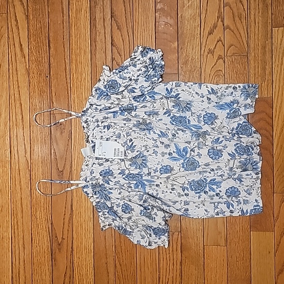 Three cotton tees/tops from H&M- medium - Picture 6 of 8